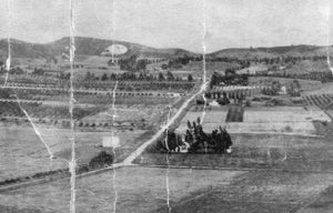 The Eagle Rock School in its first location circa 1900. Before the Trolley arrived in 1906 the valley was farmland. The only other public  building was the Union Church across Eagle Rock Road (later Colorado Boulevard) to the North. Central Avenue (later Eagle Rock Boulevard ) runs to the South. (ERVHS)