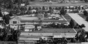 The East façade of Eagle Rock Central School Facing Chickasaw Avenue. A larger plot of land, part of the Gates strawberry ranch, was purchased. This building, which still exists, was built in 1917 as a result of a long sought compromise. A bond issue passed that financed this school and East and West schools. The ends of the valley had developed, and parents didn’t want their children to make the long walk to the center. Godfrey Edwards was the contractor. (ERVHS)